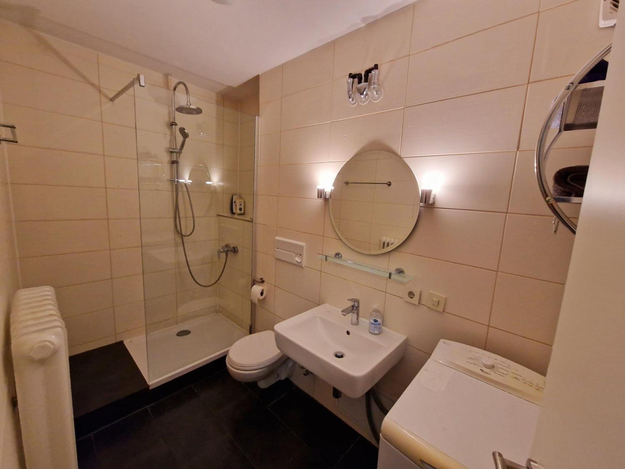 2-Zimmer Messe-Apartment Nbg-Langwasser 60Qm نورنبيرغ المظهر الخارجي الصورة